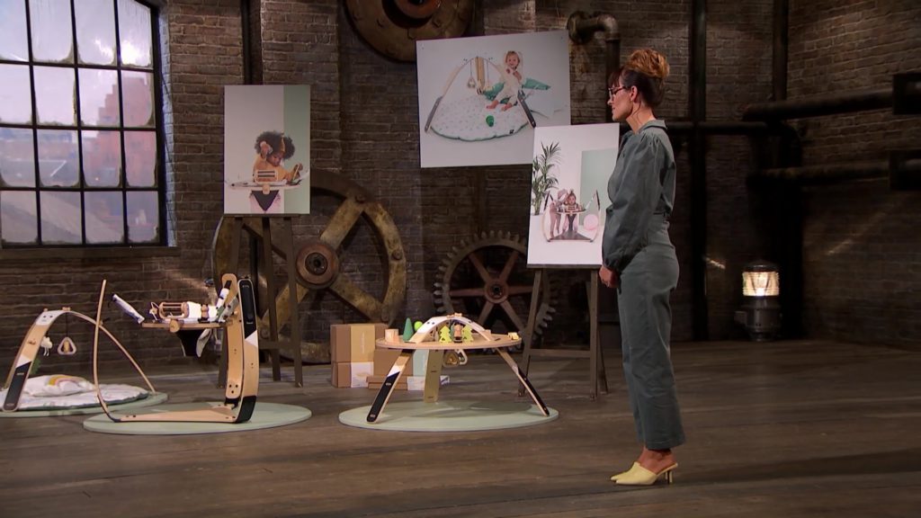 Baby Play Gyms: Why Parents Are Obsessed With Wooden, Multi-Stage Designs